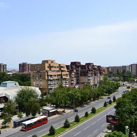 Nakov Next To Bus Station Apartment